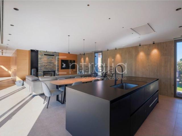 Chalet, Navata