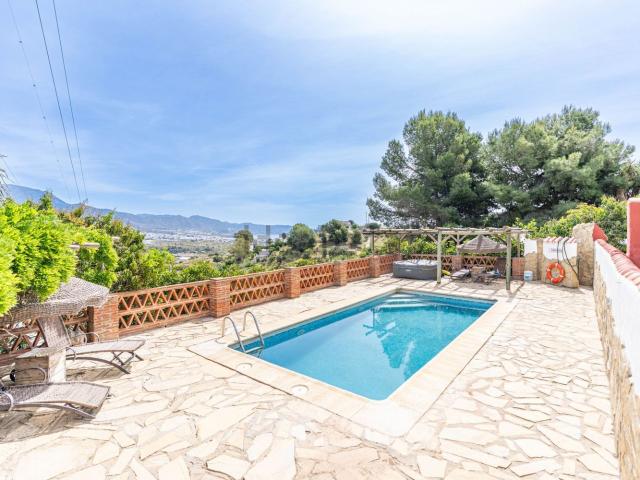 Chalet, Nerja