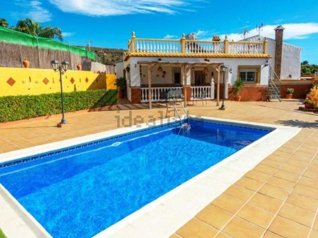 Chalet, Nerja