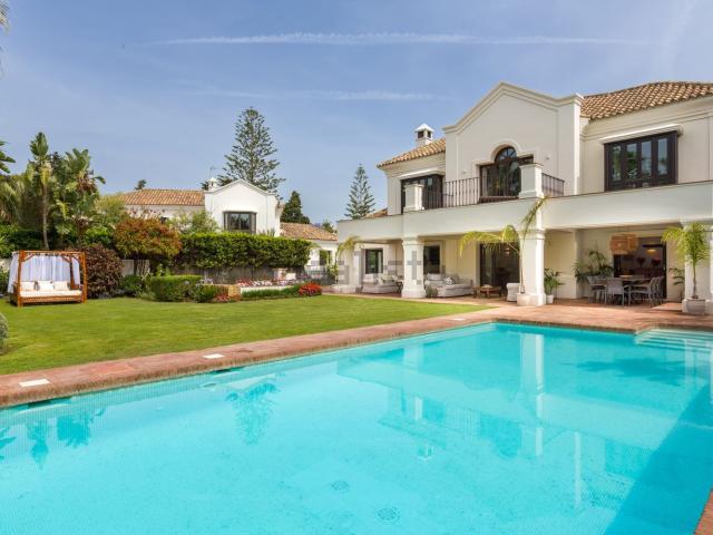 Chalet, Nueva Atalaya, Estepona