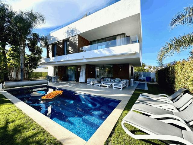 Chalet, Nueva Atalaya, Estepona