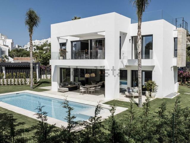 Chalet, Nueva Atalaya, Estepona