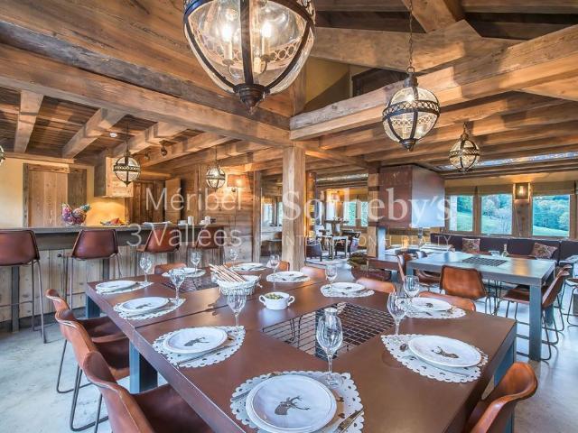 Chalet Sohalia Élégance et confort avec grande cheminée centrale