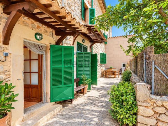 Chalet, Soller
