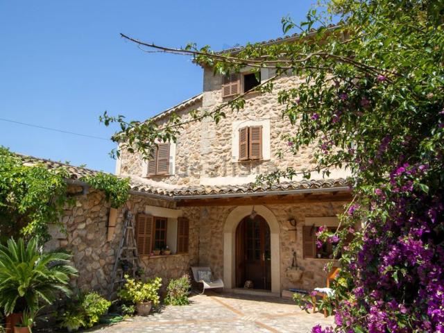 Chalet, Soller