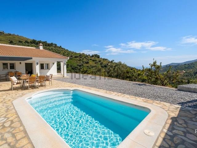 Chalet, Sayalonga
