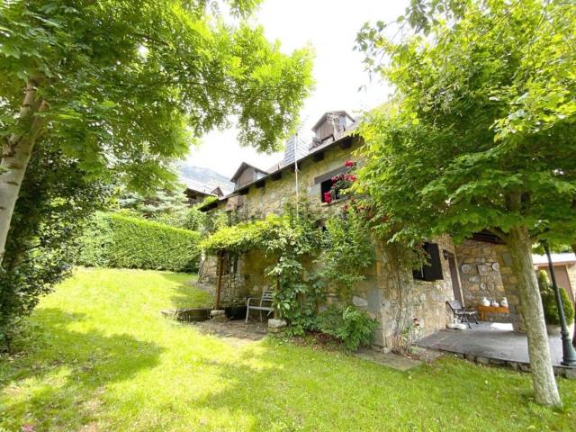 Chalet, Sahun