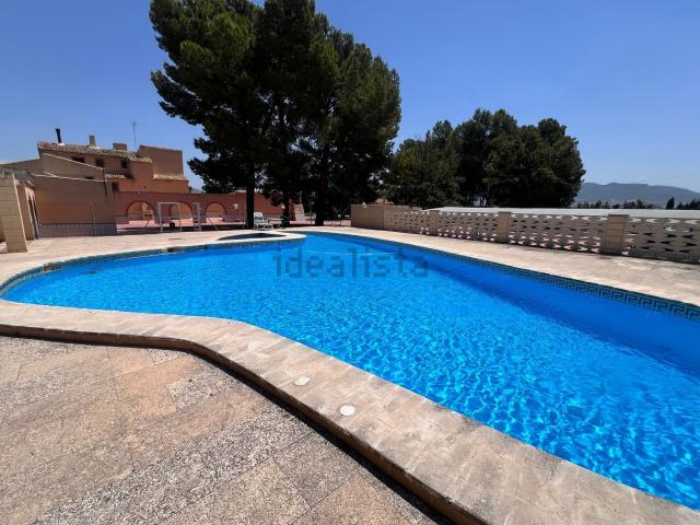 Chalet, Salinas