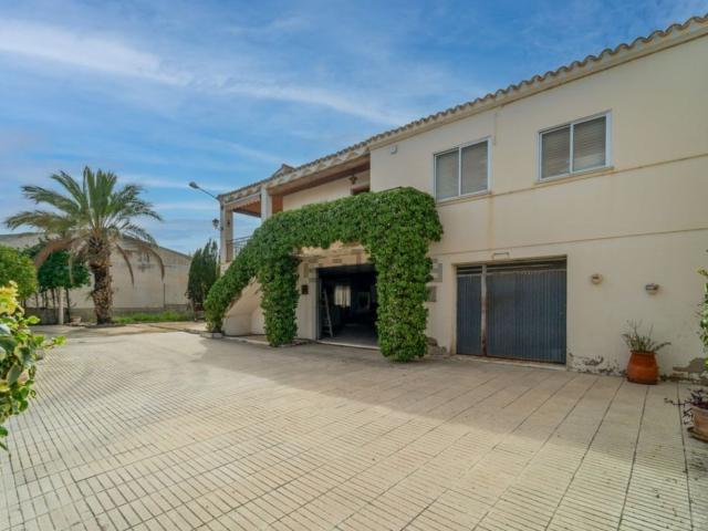 Chalet, Salinas
