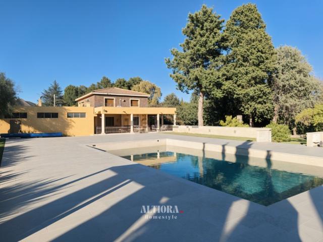 Chalet, Salinas