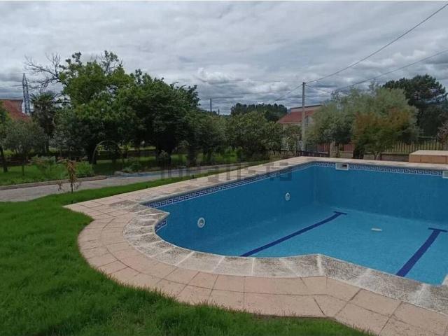Chalet, San Cibrao das Viñas