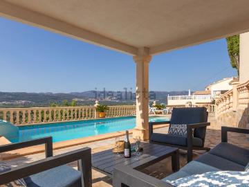 Chalet, Sanet y Negrals