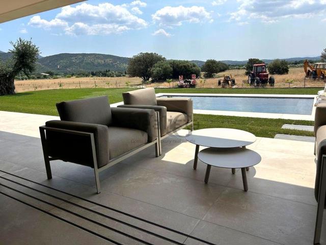 Chalet, Sant Climent Sescebes