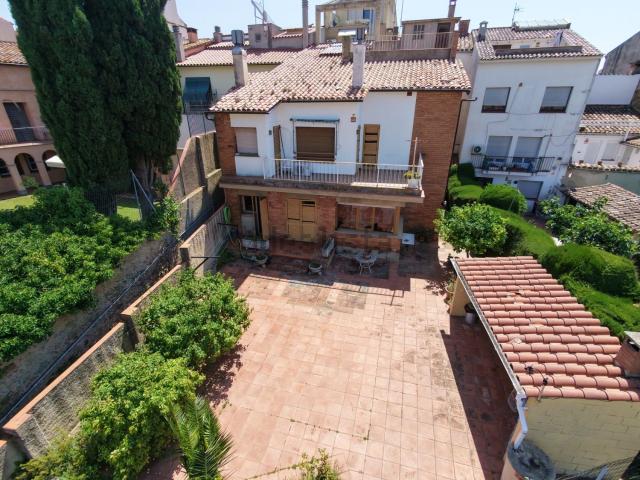 Chalet, Sant Feliu de Codines