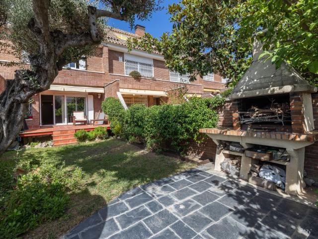 Chalet, Sant Feliu de Llobregat