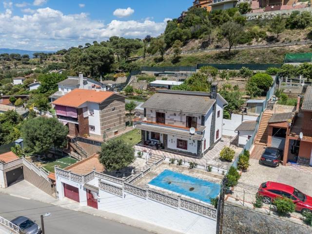 Chalet, Sant Fost de Campsentelles