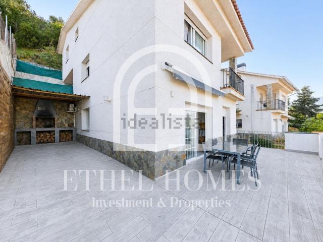 Chalet, Sant Fost de Campsentelles