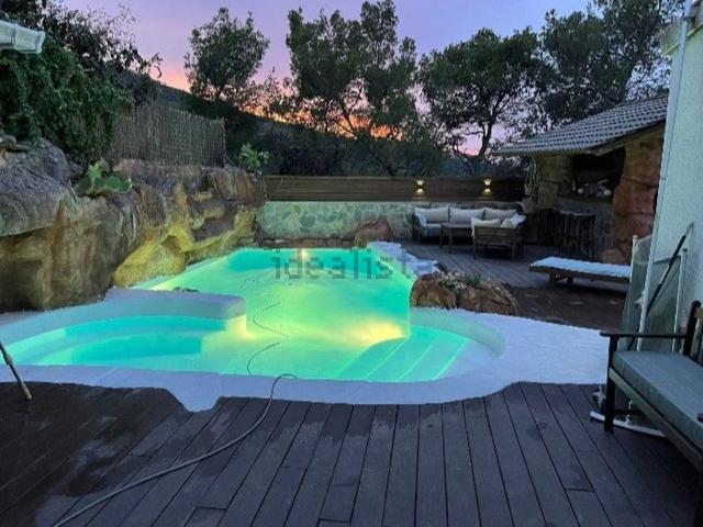 Chalet, Sant Fost de Campsentelles