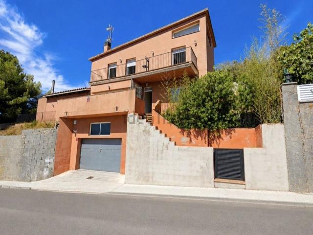 Chalet, Sant Fost de Campsentelles