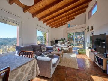 Chalet, Sant Fost de Campsentelles