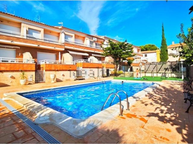 Chalet, Sant Jaume Dels Domenys