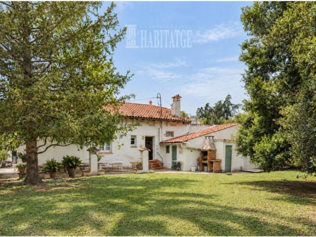 Chalet, Sant Julià de Vilatorta