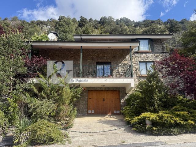Chalet, Sant Julia de Loria