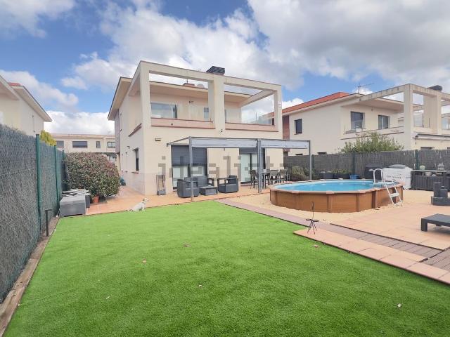 Chalet, Sant Julià de Ramis