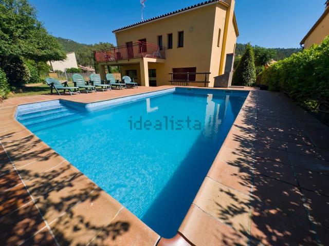 Chalet, Sant Llorenç de la Muga