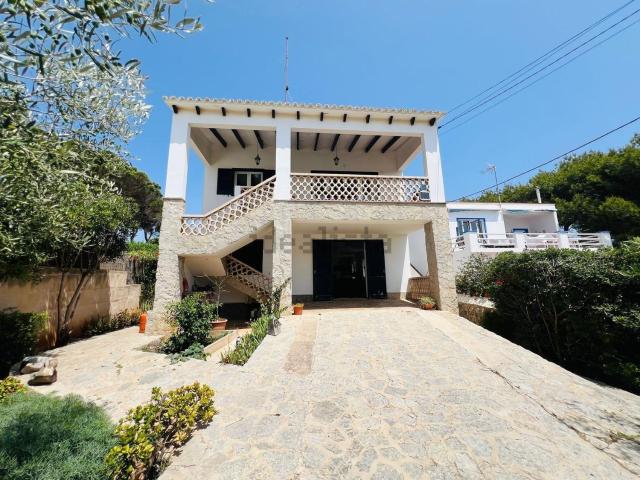 Chalet, Sant Lluis