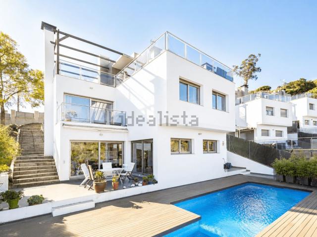 Chalet, Sant Cebrià de Vallalta
