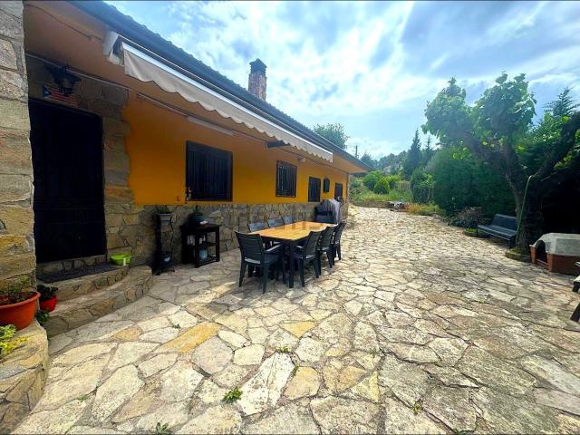 Chalet, Sant Salvador de Guardiola
