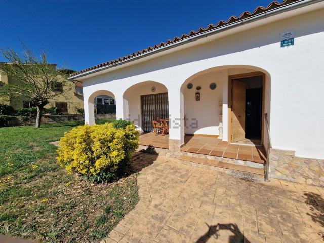 Chalet, Santa Coloma de Farners