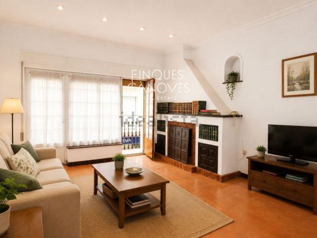 Chalet, Santa Coloma de Farners