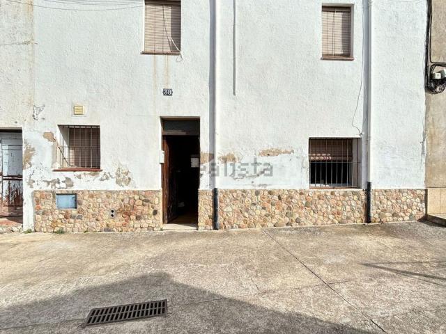 Chalet, Santa Coloma de Farners