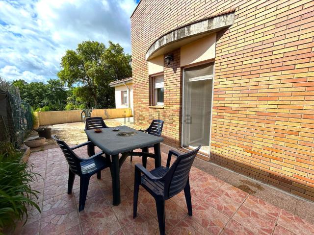 Chalet, Santa Coloma de Farners