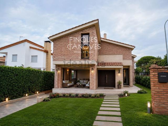 Chalet, Santa Coloma de Farners