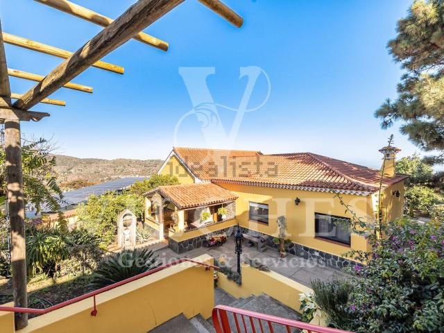 Chalet, Santa Brigida