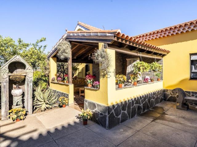 Chalet, Santa Brigida