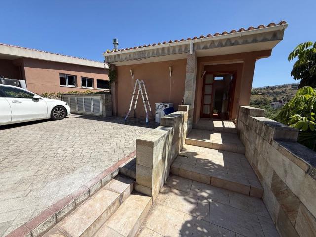Chalet, Santa Brigida