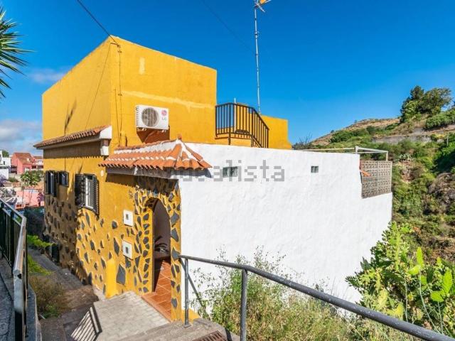 Chalet, Santa Brigida