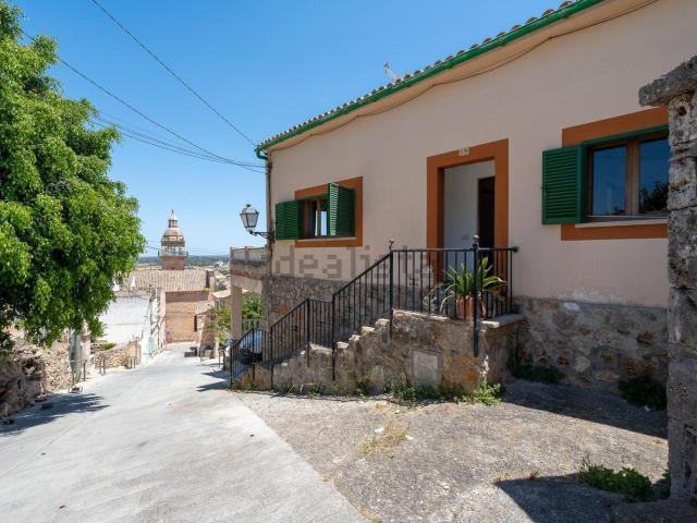 Chalet, Santa Eugenia