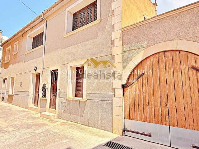 Chalet, Santa Eugenia