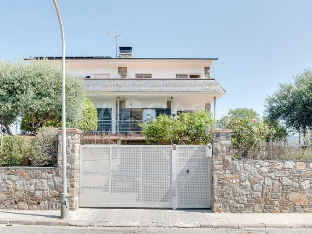 Chalet, Santa Eulàlia de Ronçana