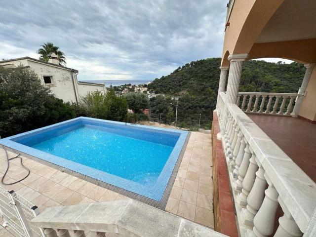 Chalet, Santa Susanna
