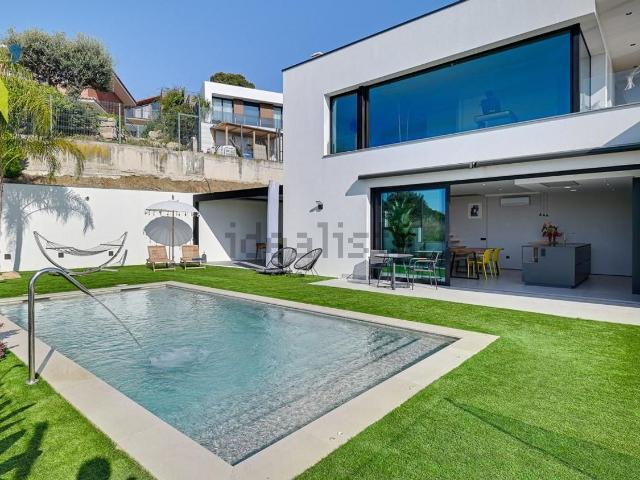 Chalet, Santa Susanna