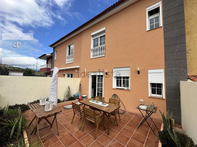 Chalet, Santa Ursula