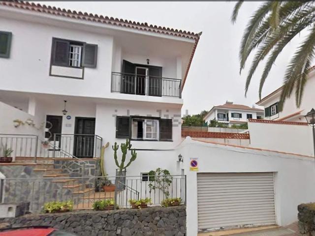 Chalet, Santa Ursula