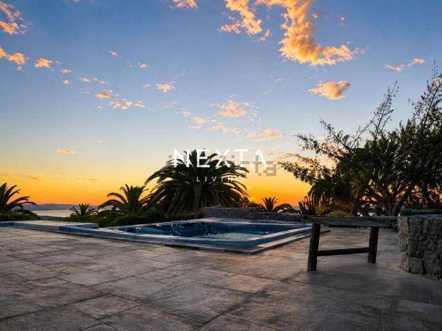 Chalet, Santa Ursula