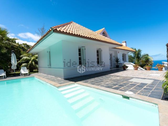 Chalet, Santa Ursula